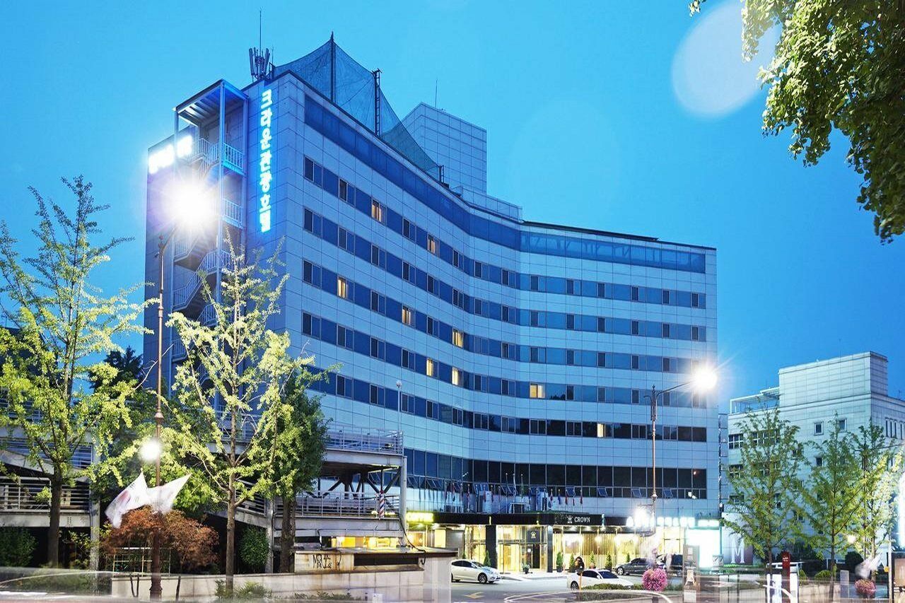 Itaewon Crown Hotel Seoel Buitenkant foto